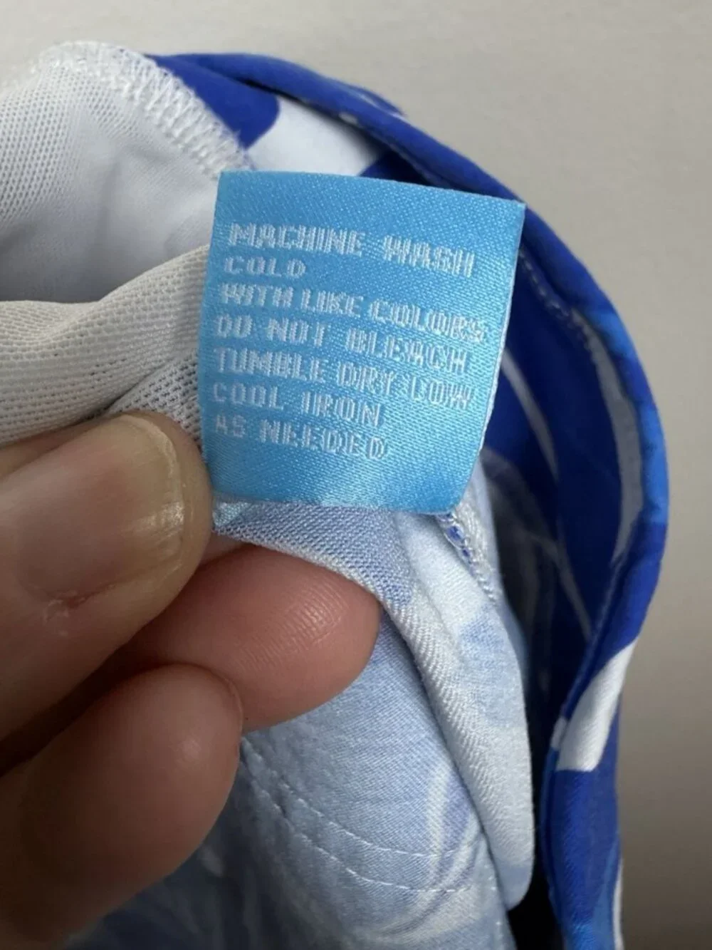 J. McLaughlin Masie Pull On Shorts Size 12 Blue Floral Hawaiian Vacation